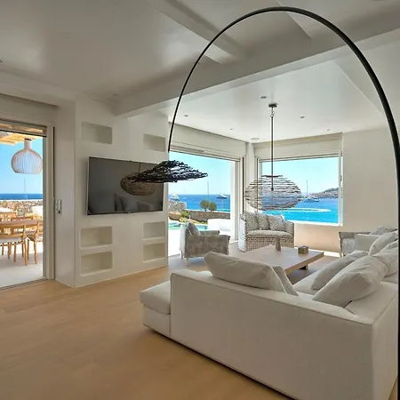 Beachfront Mykon Πλατύς Γιαλός